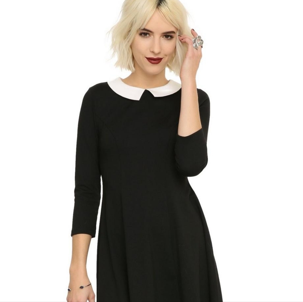Hot Topic Black and White Collar Dress